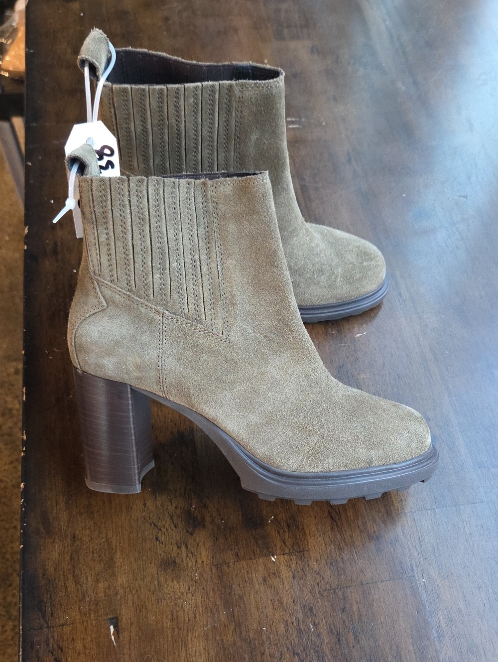 Geox Size 8 Women's Suede Chunky Heel Ankle Boots - Olive NEW